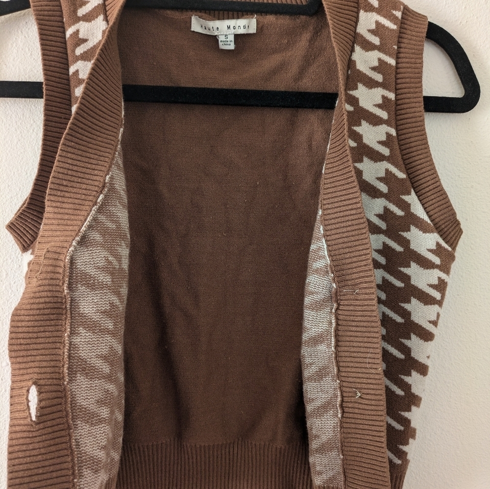 Haute Monde Brown and White Houndstooth Crop Top - Picture 7 of 7